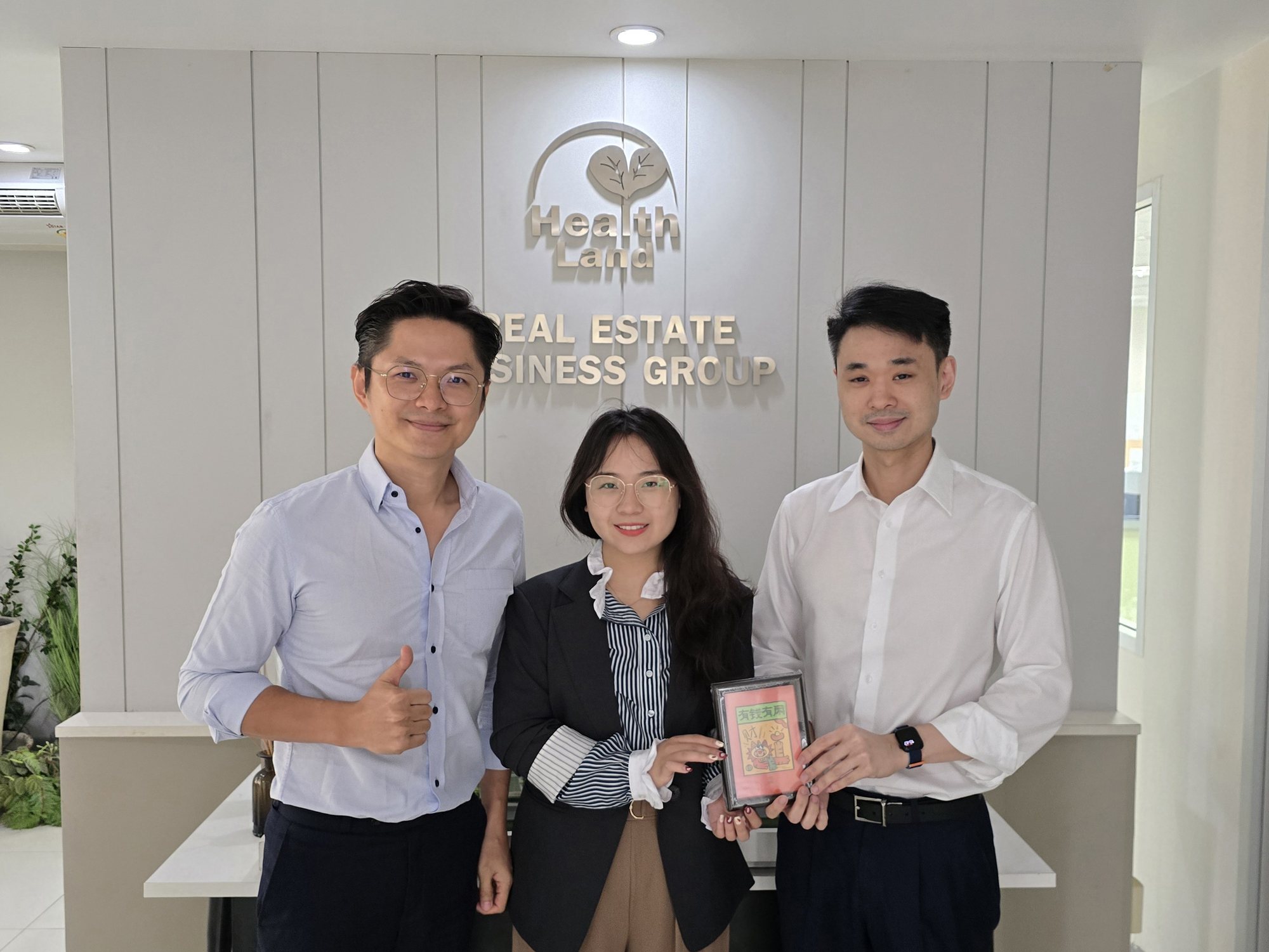 ทีม Klick Digital กับทีม Health Land ที่สำนักงาน Health Land