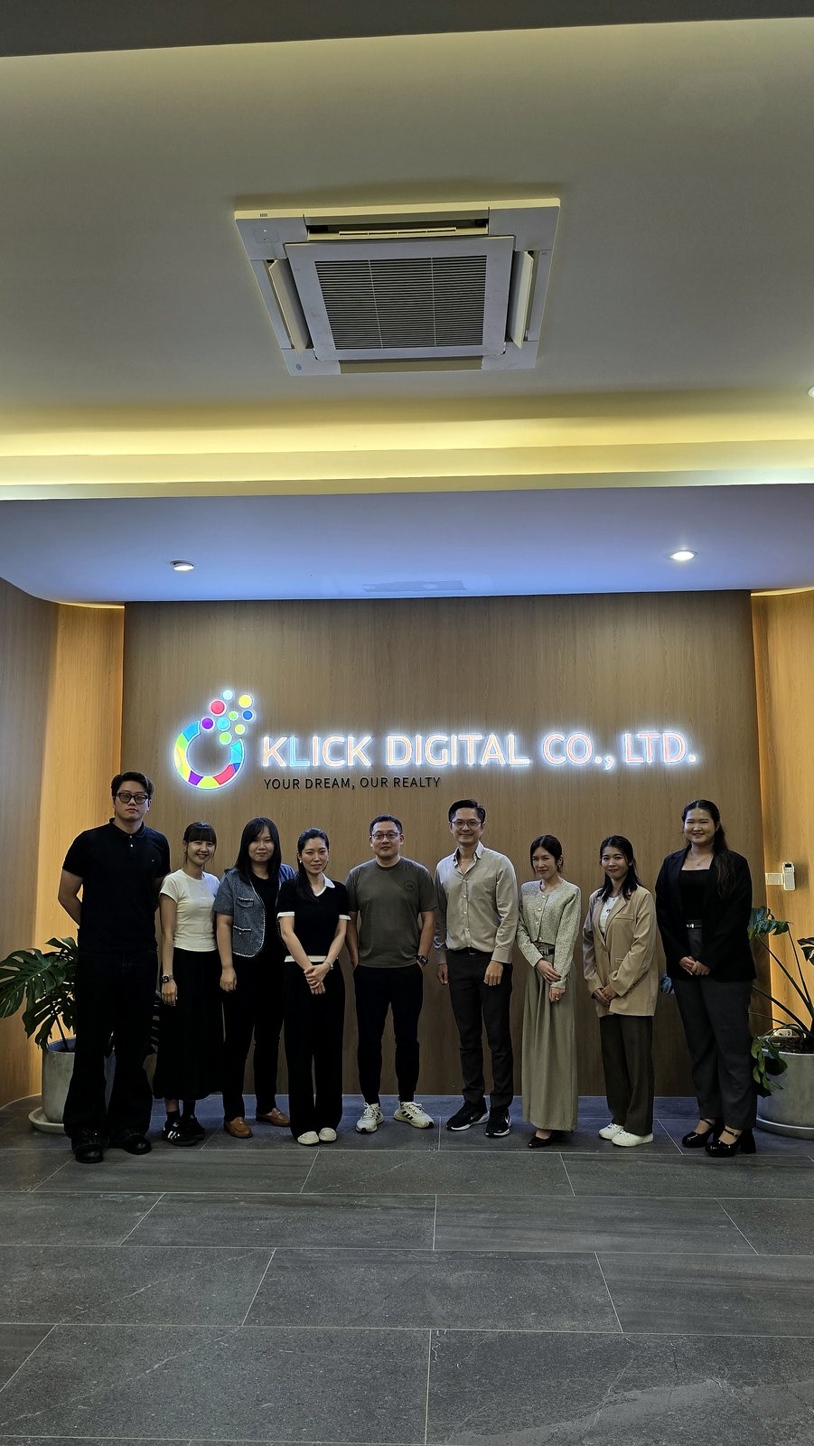 Dianping and Meituan platform team visiting Klick Digital's Bangkok office